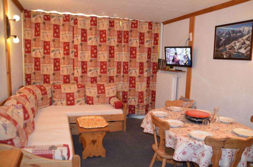 Rent in ski resort 2 room apartment 4 people (R10) - La Résidence Lac du Lou - Les Menuires - Living room