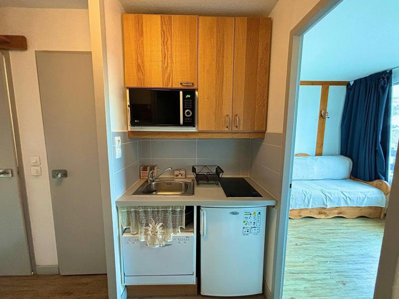 Rent in ski resort 2 room apartment 4 people (R38) - La Résidence Lac du Lou - Les Menuires - Kitchen