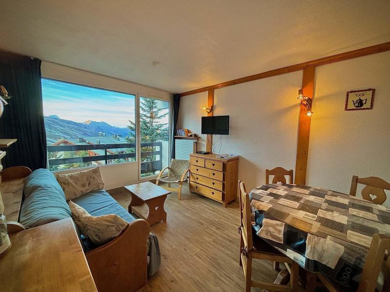 Rent in ski resort 2 room apartment 4 people (R38) - La Résidence Lac du Lou - Les Menuires - Living room