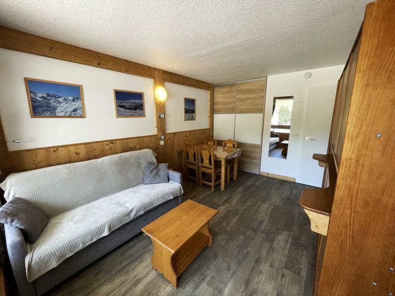 Rent in ski resort Studio 4 people (110) - La Résidence Lac du Lou - Les Menuires - Living room