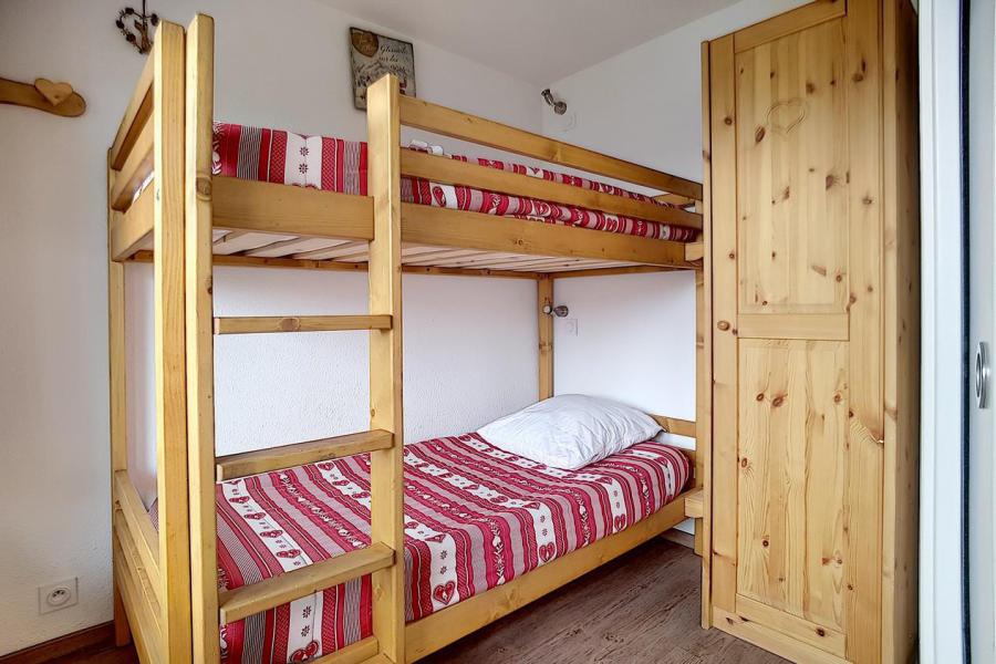 Rent in ski resort 2 room apartment 4 people (622) - La Résidence le Necou - Les Menuires - Bedroom