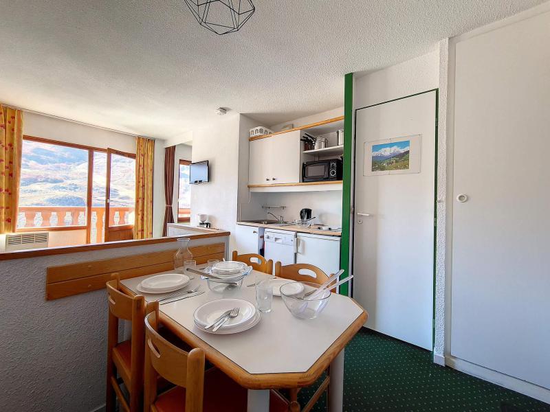 Skiverleih 2-Zimmer-Appartment für 4 Personen (715) - La Résidence le Necou - Les Menuires - Wohnzimmer