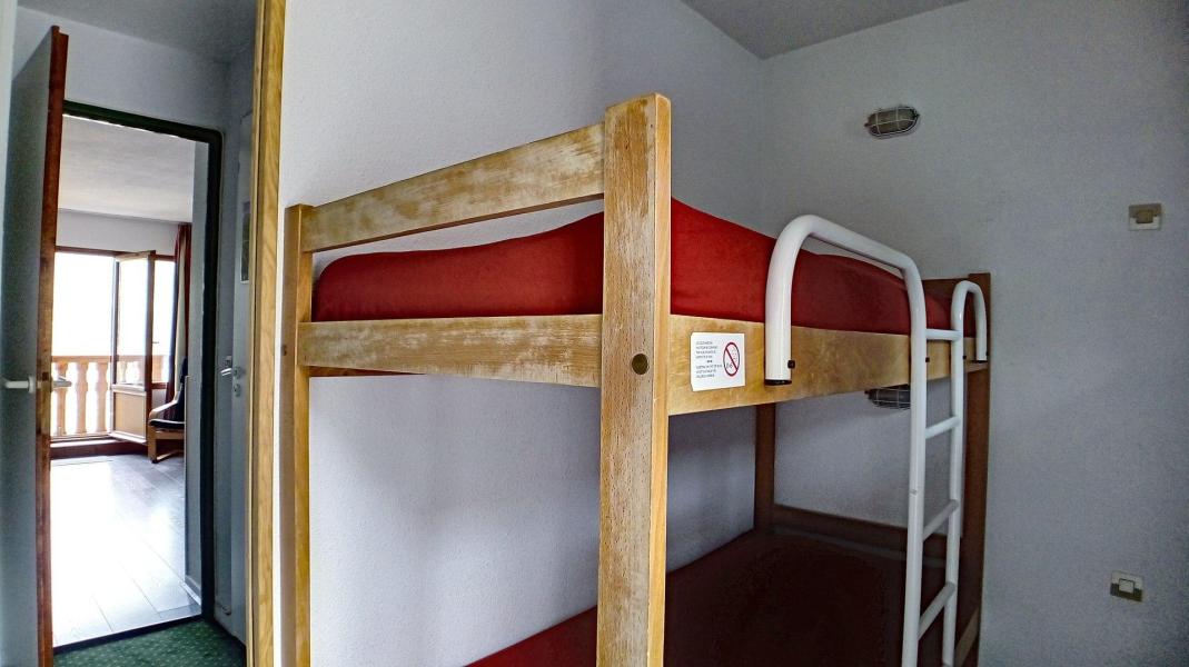 Rent in ski resort Studio sleeping corner 4 people (520) - La Résidence le Necou - Les Menuires - Bedroom