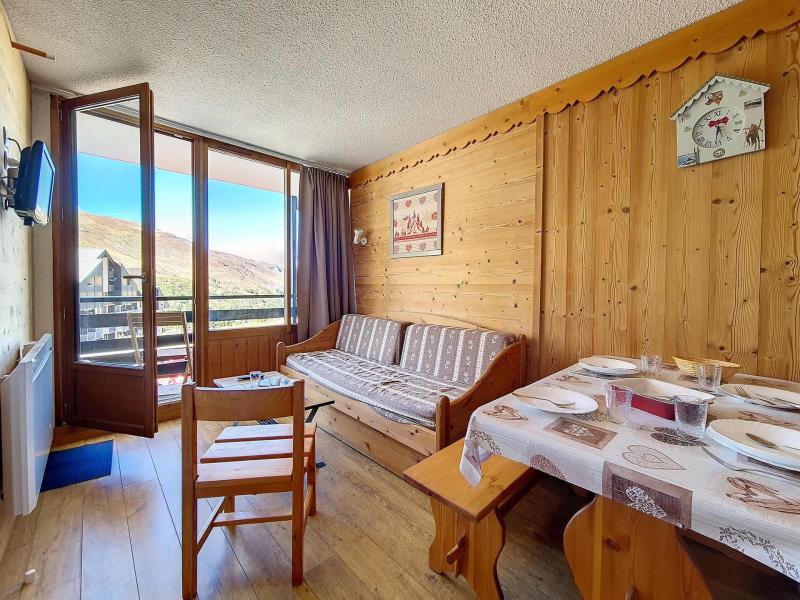 Rent in ski resort 2 room apartment cabin 5 people (109) - La Résidence le Villaret - Les Menuires - Living room