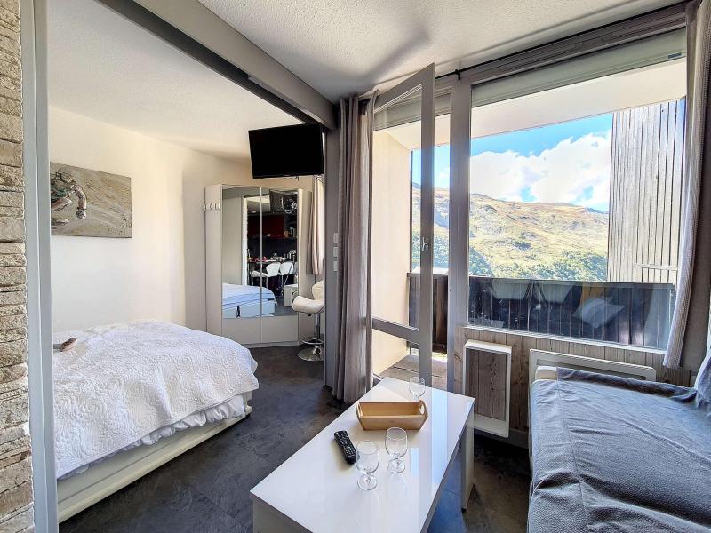 Rent in ski resort 2 room apartment sleeping corner 4 people (506) - La Résidence le Villaret - Les Menuires - Living room
