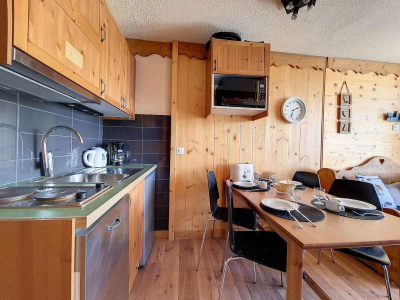 Rent in ski resort Studio cabin 4 people (405) - La Résidence le Villaret - Les Menuires - Kitchen