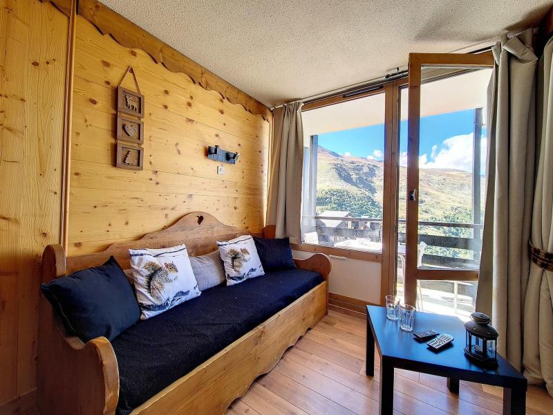 Rent in ski resort Studio cabin 4 people (405) - La Résidence le Villaret - Les Menuires - Living room