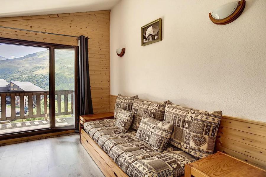 Rent in ski resort 2 room apartment 4 people (746) - La Résidence les Balcons d'Olympie - Les Menuires - Living room
