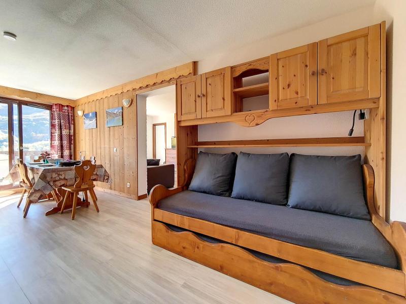Rent in ski resort 3 room apartment sleeping corner 6 people (428) - La Résidence les Balcons d'Olympie - Les Menuires - Living room