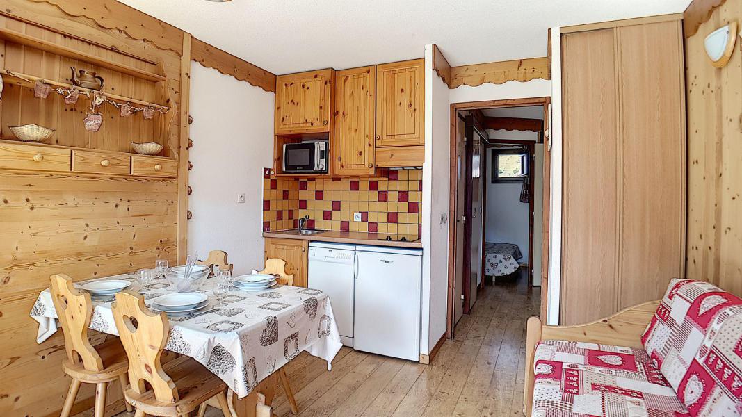 Wynajem na narty Apartament 2 pokojowy 4 osób (322) - La Résidence les Balcons d'Olympie - Les Menuires - Pokój gościnny