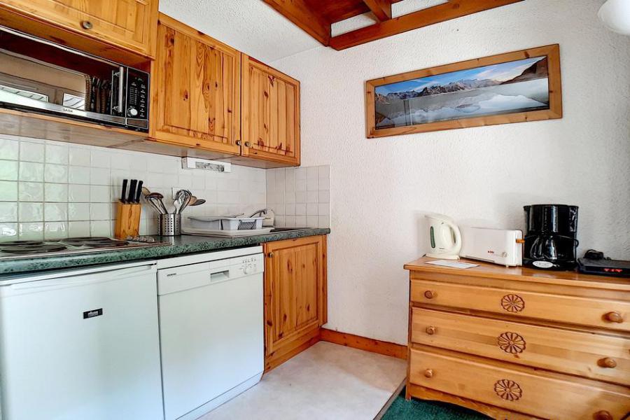 Rent in ski resort 2 room apartment 6 people (518) - La Résidence les Gentianes - Les Menuires - Kitchen