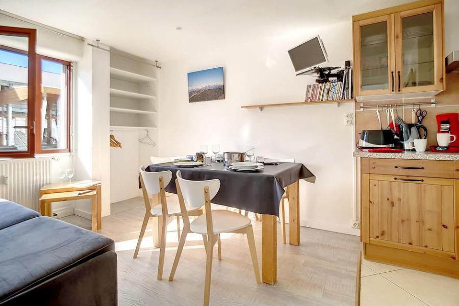 Rent in ski resort 2 room apartment 5 people (A3) - La Résidence les Lauzes - Les Menuires - Apartment