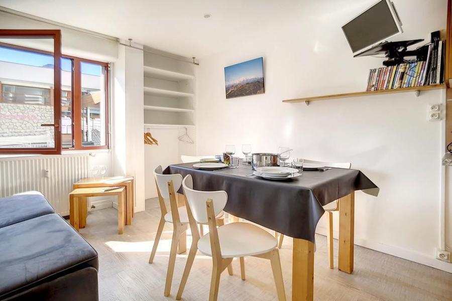 Rent in ski resort 2 room apartment 5 people (A3) - La Résidence les Lauzes - Les Menuires - Living room