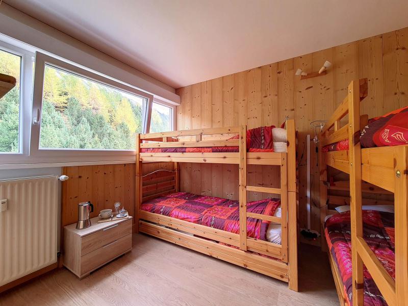 Skiverleih 2-Zimmer-Appartment für 6 Personen (D27) - La Résidence les Lauzes - Les Menuires - Schlafzimmer