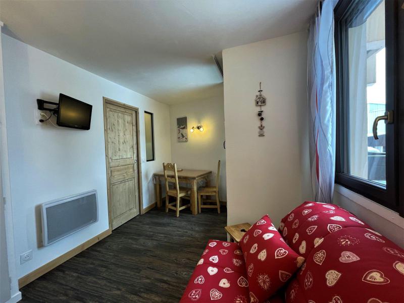 Rent in ski resort Studio 2 people (217) - La Résidence les Soldanelles - Les Menuires - Living room