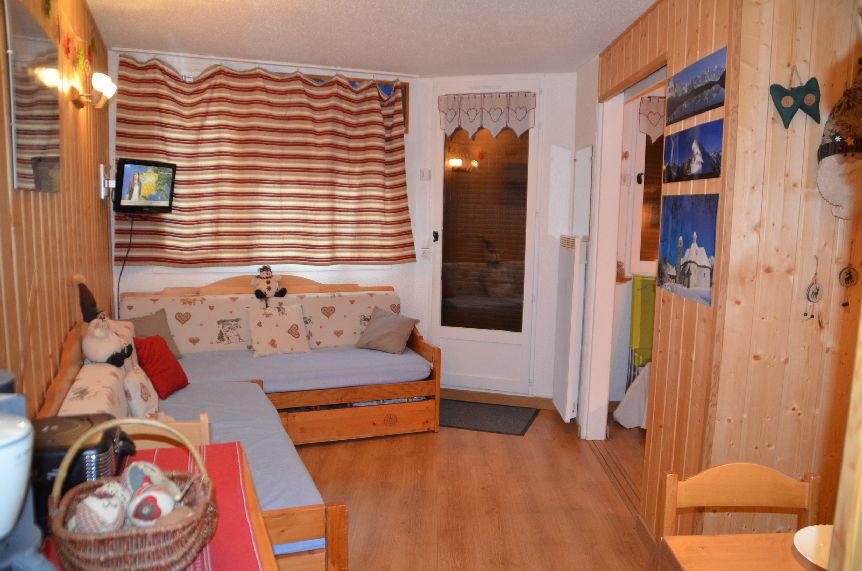 Rent in ski resort 2 room apartment 4 people (413) - La Résidence Médian - Les Menuires - Apartment