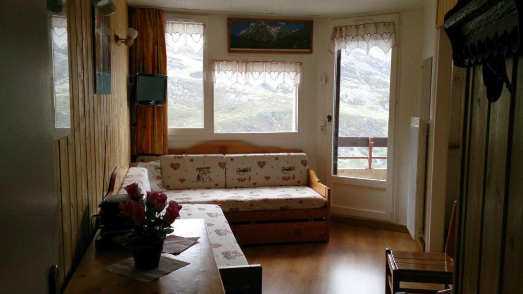 Rent in ski resort 2 room apartment 4 people (413) - La Résidence Médian - Les Menuires - Living room