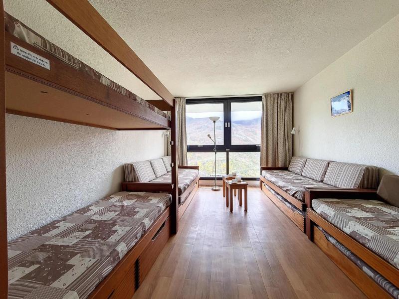 Rent in ski resort 3 room triplex apartment 8 people (418) - La Résidence Nant Benoit - Les Menuires - Bedroom