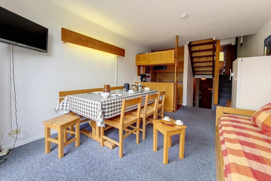 Ski verhuur Appartement triplex 3 kamers 8 personen (419) - La Résidence Nant Benoit - Les Menuires - Woonkamer