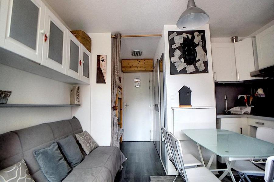 Rent in ski resort 2 room apartment sleeping corner 4 people (2408) - La Résidence Ski Soleil - Les Menuires - Kitchen