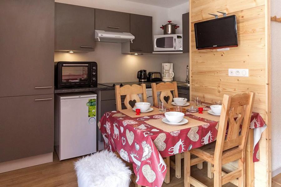 Alquiler al esquí Apartamento cabina 2 piezas para 4 personas (2102) - La Résidence Ski Soleil - Les Menuires - Estancia