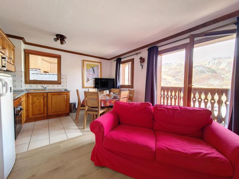 Location au ski Appartement 4 pièces 6 personnes (6) - Le Hameau de la Sapinière - Chalet Cembro - Les Menuires - Séjour