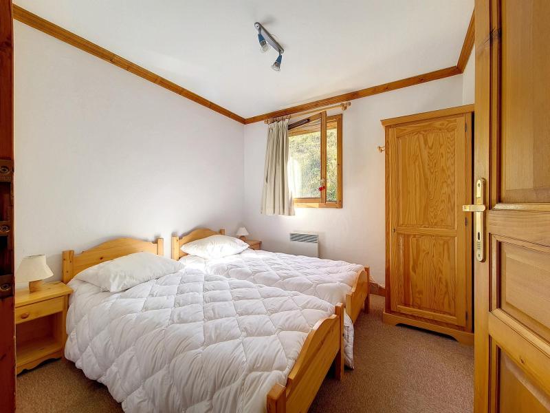 Location au ski Appartement 4 pièces 8 personnes (9) - Le Hameau de la Sapinière - Chalet Cembro - Les Menuires - Chambre