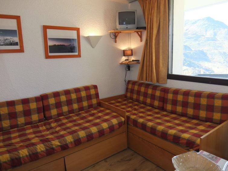 Rent in ski resort 1 room apartment 4 people (4) - Le Médian - Les Menuires - Living room