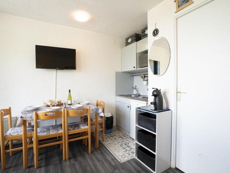 Skiverleih 1-Zimmer-Appartment für 4 Personen (4) - Le Médian - Les Menuires - Wohnzimmer