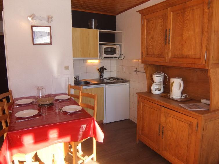 Rent in ski resort 1 room apartment 4 people (15) - Les Asters - Les Menuires - Living room