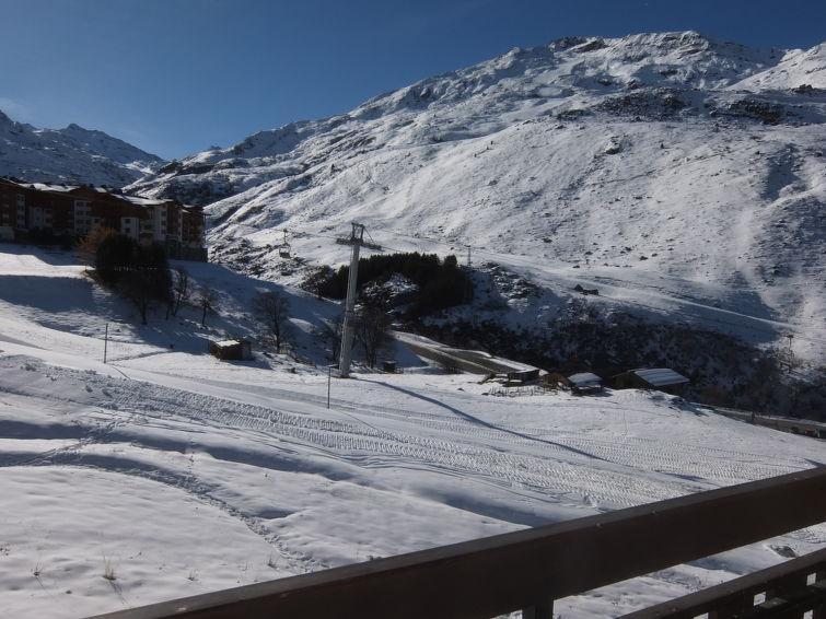 Rent in ski resort 2 room apartment 6 people (1) - Les Asters - Les Menuires - Balcony
