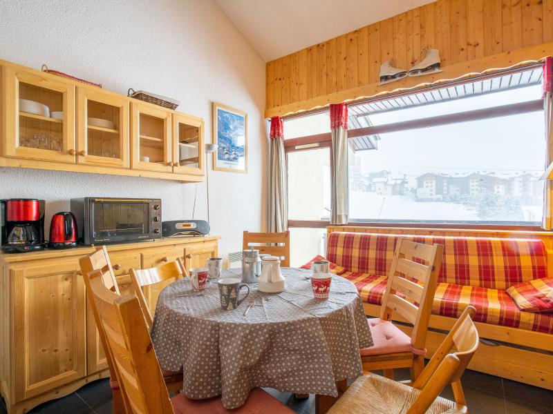 Rent in ski resort 2 room apartment 6 people (1) - Les Asters - Les Menuires - Living room