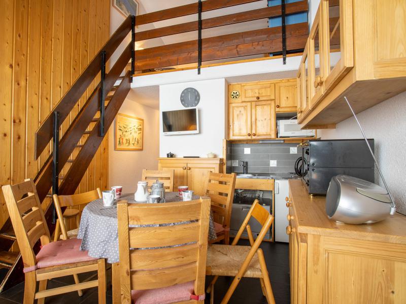 Rent in ski resort 2 room apartment 6 people (1) - Les Asters - Les Menuires - Living room