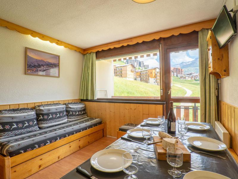 Ski verhuur Appartement 2 kamers 6 personen (27) - Les Asters - Les Menuires - Woonkamer