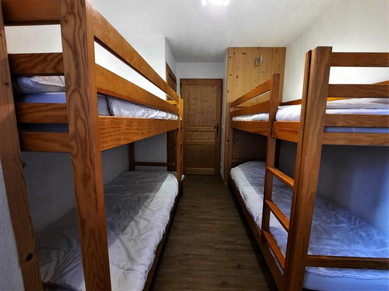 Rent in ski resort 3 room apartment 6 people (103) - Les Côtes d'Or Chalet Argentière - Les Menuires - Bedroom