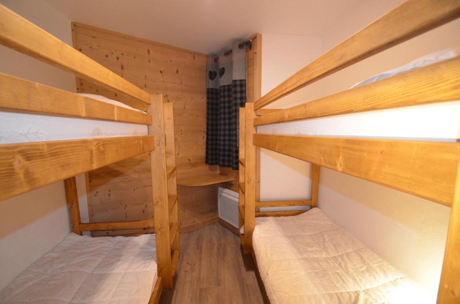 Location au ski Appartement 3 pièces 4-6 personnes (303) - Les Côtes d'Or Chalet Argentière - Les Menuires - Chambre