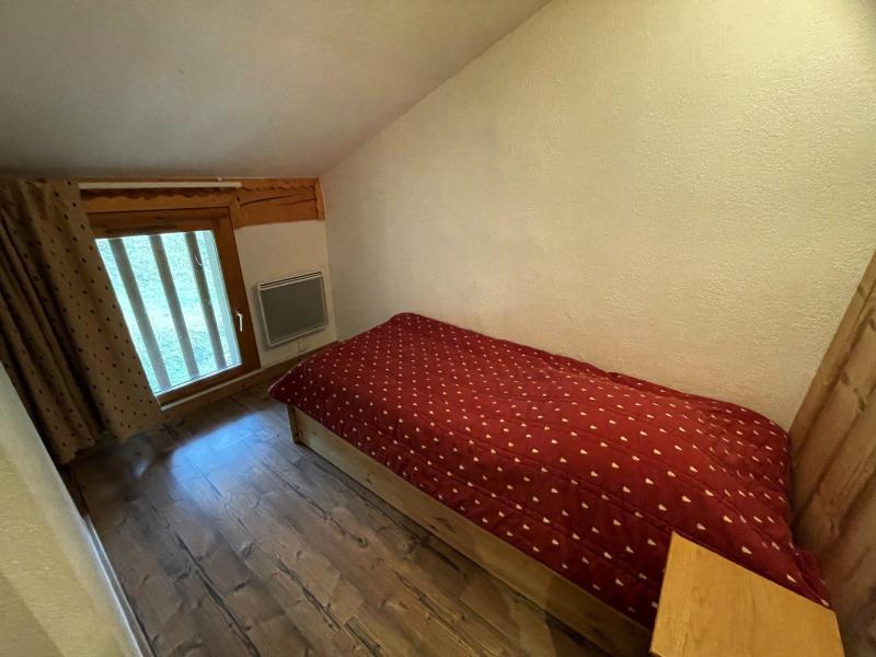 Rent in ski resort 4 room apartment 6 people (404) - Les Côtes d'Or Chalet Bossons - Les Menuires - Bedroom