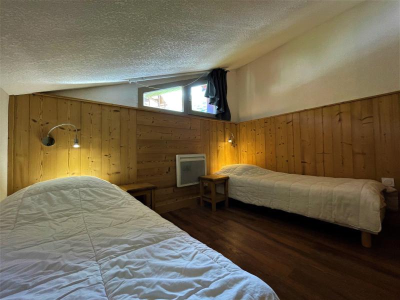 Ski verhuur Appartement 5 kamers 8 personen (401) - Les Côtes d'Or Chalet Bossons - Les Menuires - Kamer