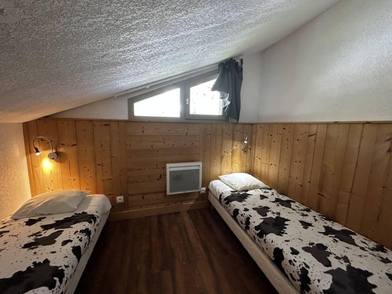 Ski verhuur Appartement 5 kamers 8 personen (401) - Les Côtes d'Or Chalet Bossons - Les Menuires - Woonkamer