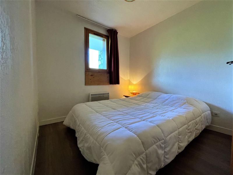 Skiverleih Wohnung 2 Zimmer Kabine 4-6 Personen (002) - Les Côtes d'Or Chalet Bossons - Les Menuires - Schlafzimmer