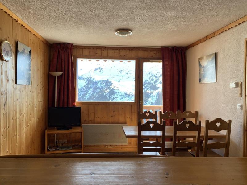 Rent in ski resort 2 room apartment cabin 4-6 people (312) - Les Côtes d'Or Chalet Courmayeur - Les Menuires - Living room