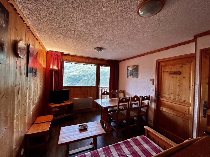 Rent in ski resort 2 room apartment cabin 4-6 people (312) - Les Côtes d'Or Chalet Courmayeur - Les Menuires - Living room