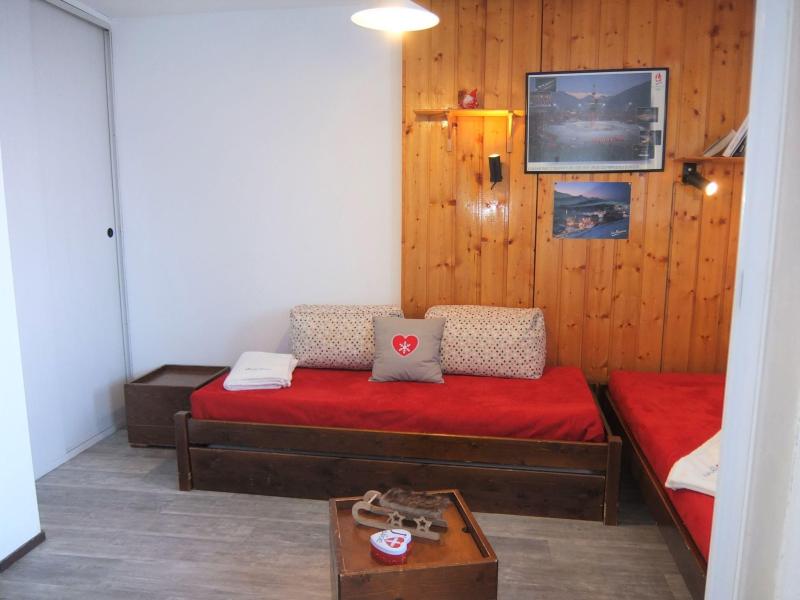 Rent in ski resort 2 room apartment 4 people (8) - Les Mélèzes - Les Menuires - Apartment