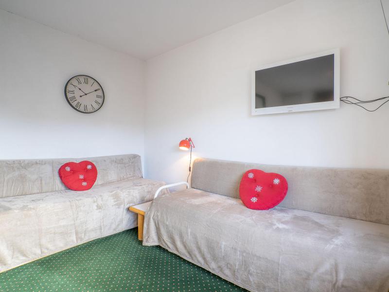 Rent in ski resort 2 room apartment 6 people (1) - Nécou - Les Menuires - Apartment