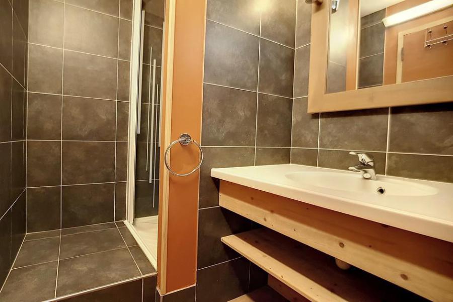 Location au ski Appartement 3 pièces 8 personnes (124) - Résidence Aconit - Les Menuires - Salle de douche