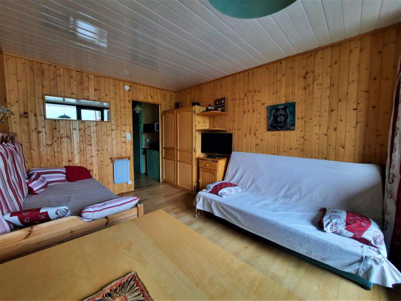 Rent in ski resort Studio 2 people (702) - Résidence Alpages - Les Menuires - Living room