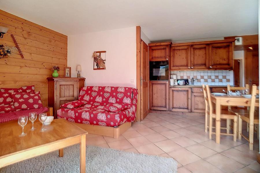 Ski verhuur Appartement 3 kamers 6 personen (2) - Résidence Ancolie - Les Menuires - Woonkamer