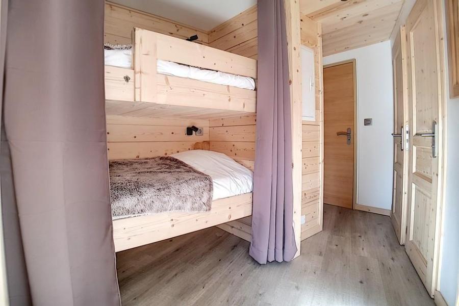 Rent in ski resort 2 room apartment 4 people (0126) - Résidence Boedette D - Les Menuires - Apartment