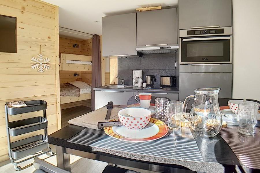 Rent in ski resort 2 room apartment 4 people (0126) - Résidence Boedette D - Les Menuires - Kitchen