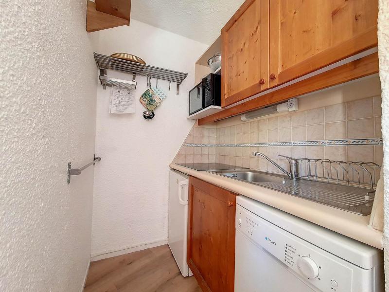 Rent in ski resort 2 room apartment 4 people (224) - Résidence Boedette D - Les Menuires - Kitchen